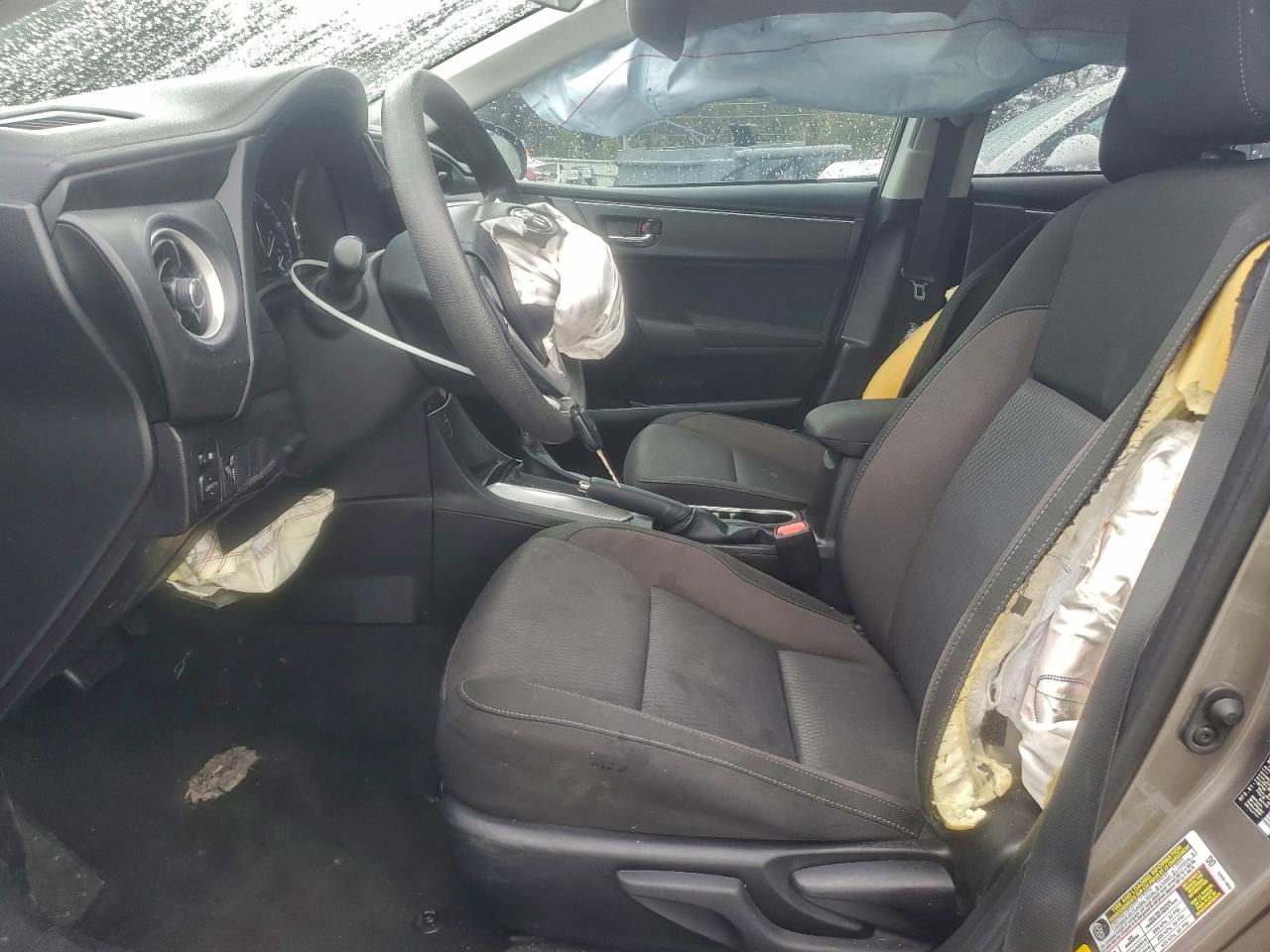 2019 TOYOTA COROLLA L photo 13