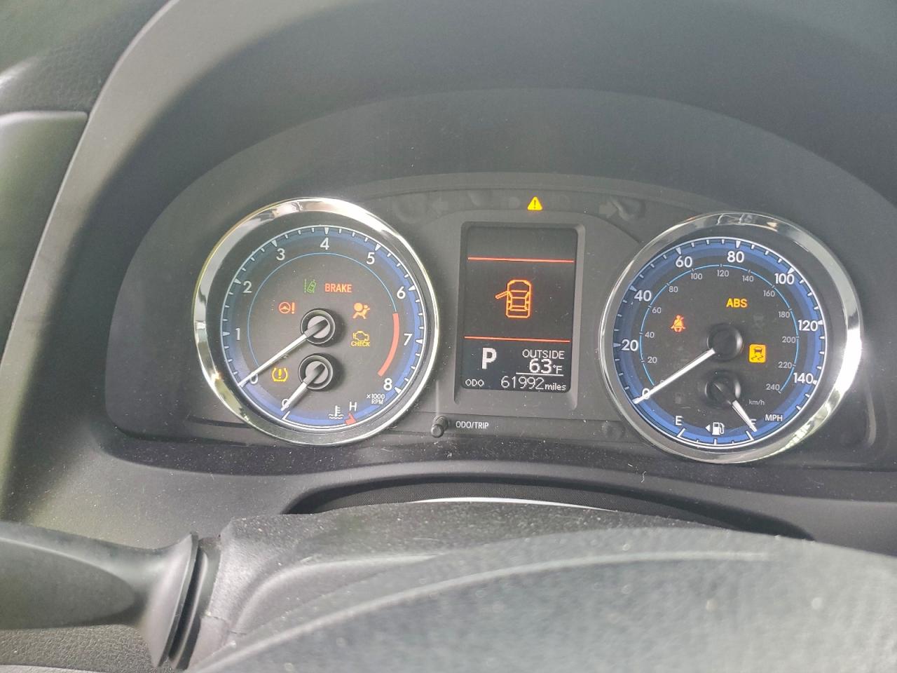 2019 TOYOTA COROLLA L photo 17