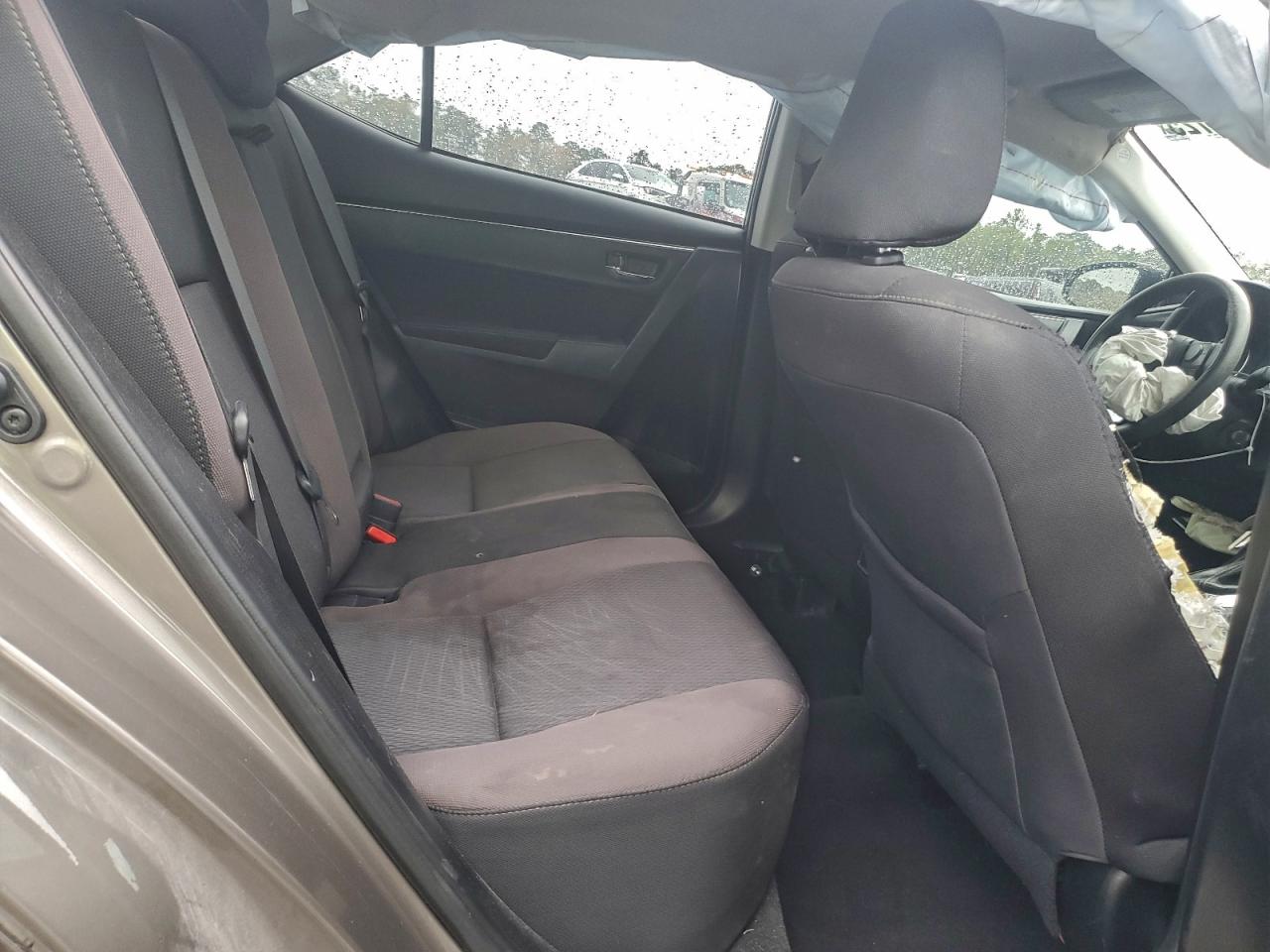 2019 TOYOTA COROLLA L photo 19
