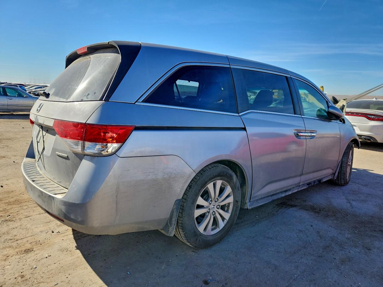 2016 HONDA ODYSSEY SE photo 3