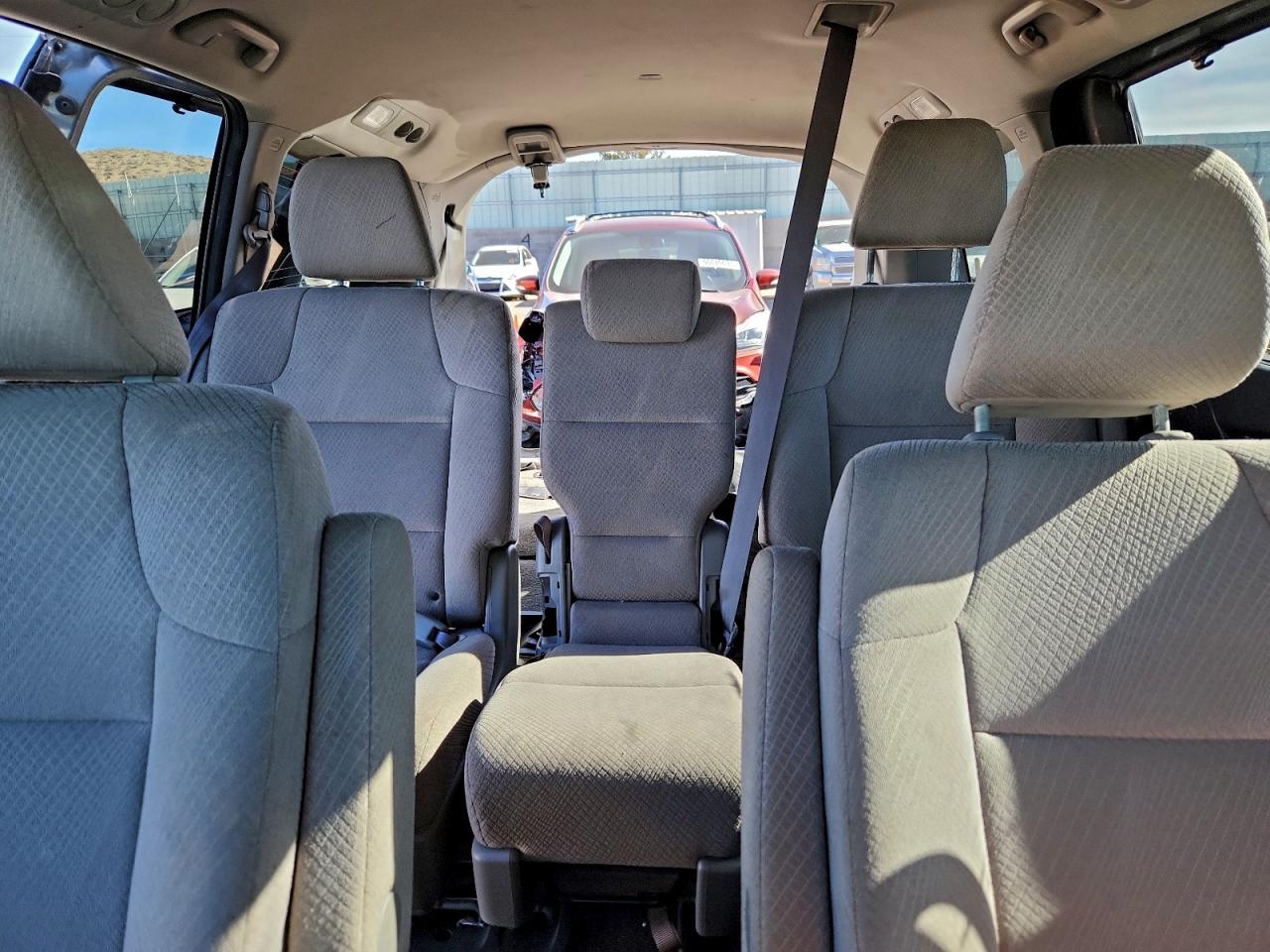 2016 HONDA ODYSSEY SE photo 10