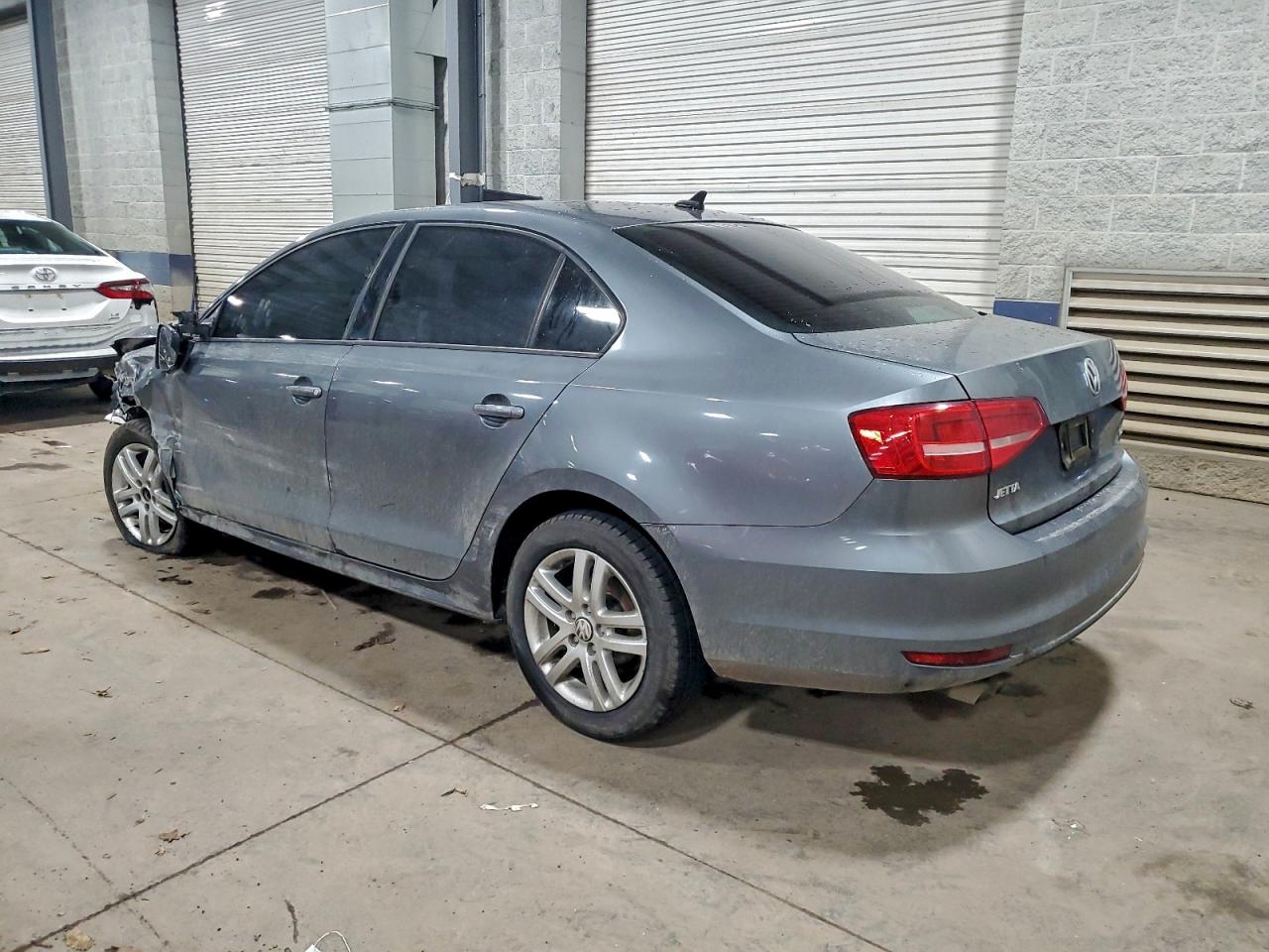 2015 VOLKSWAGEN JETTA TDI photo 2