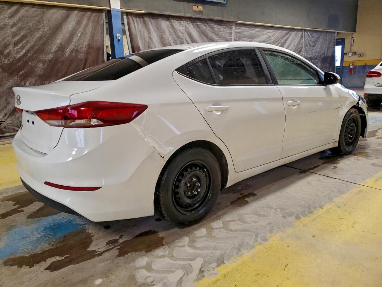 2018 HYUNDAI ELANTRA SE photo 5