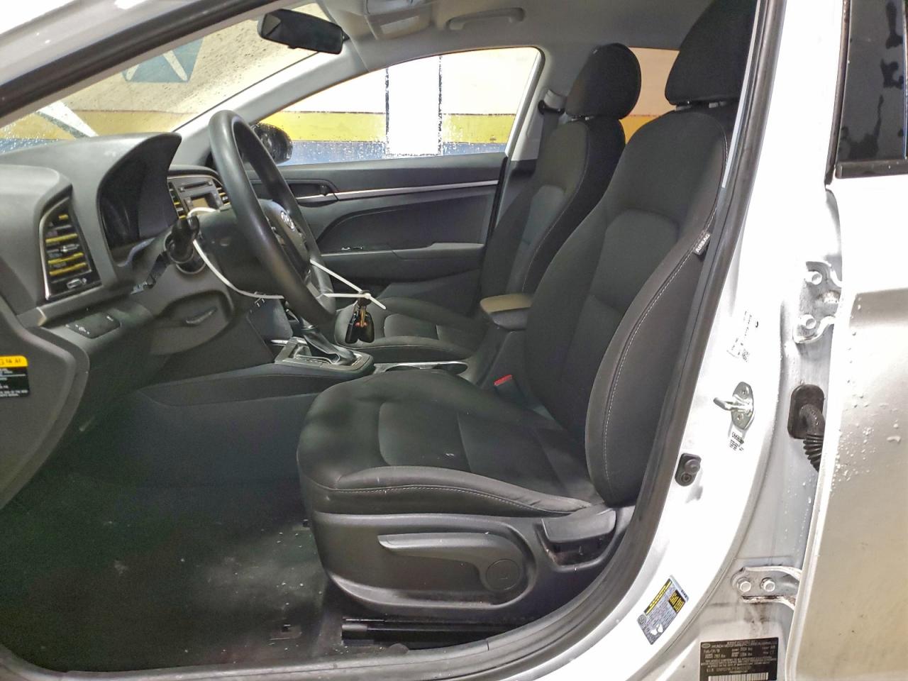 2018 HYUNDAI ELANTRA SE photo 13