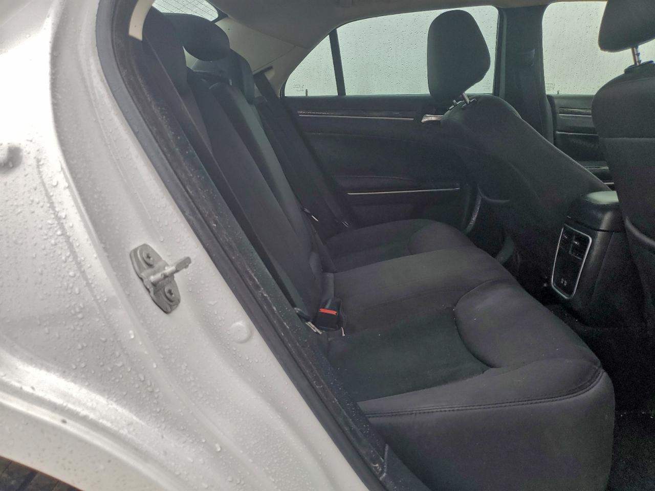 2020 CHRYSLER 300 TOURING photo 19
