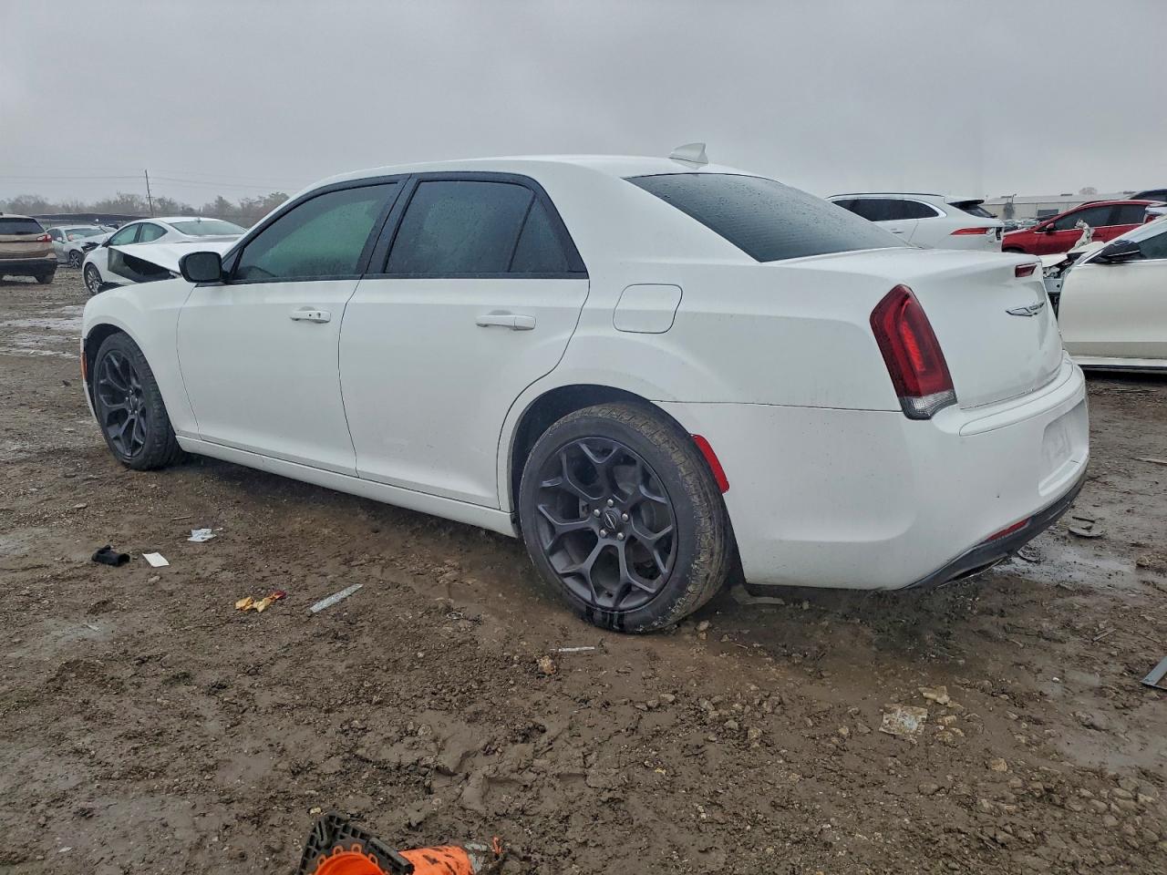 2020 CHRYSLER 300 TOURING photo 3