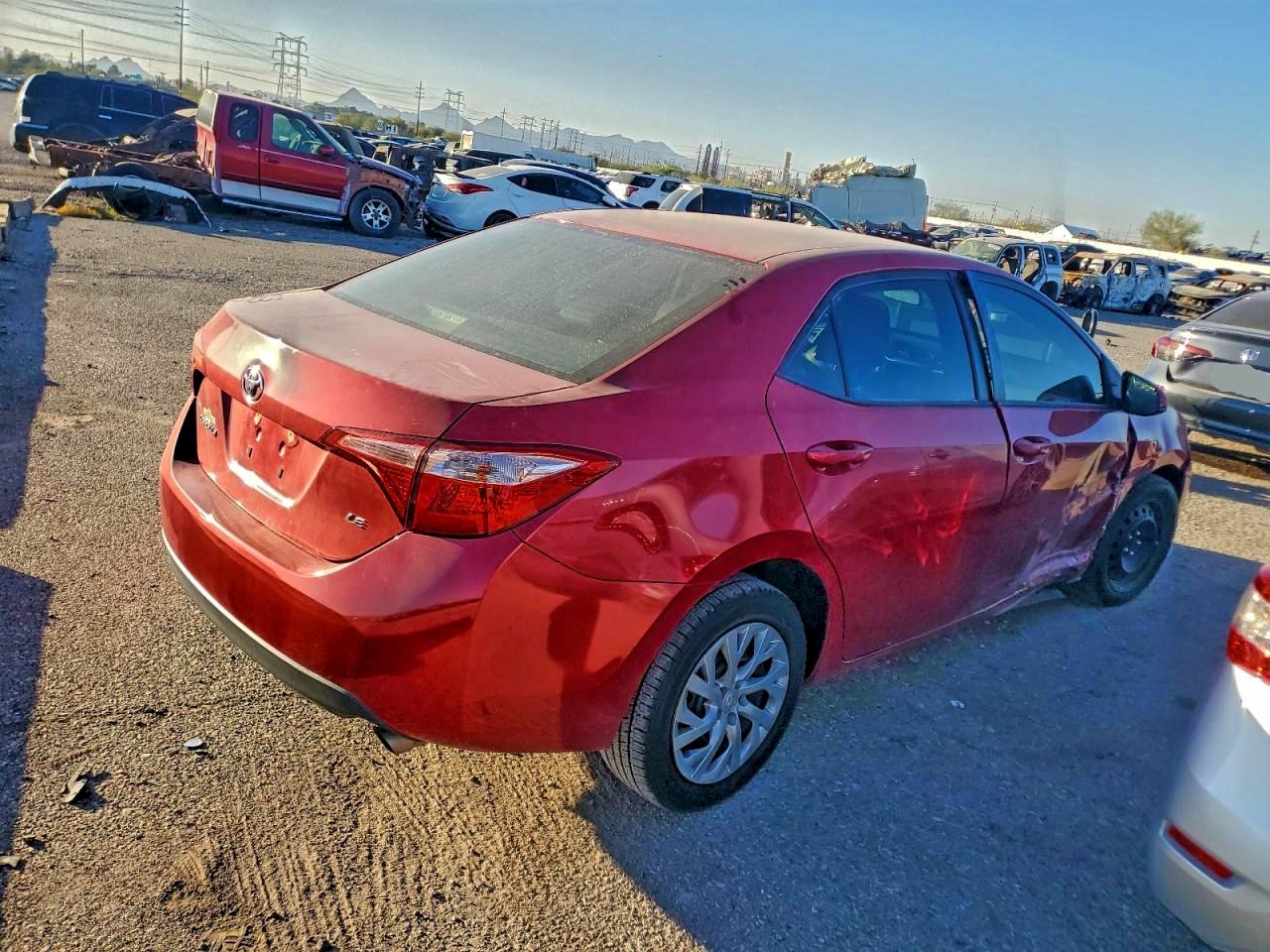 2017 TOYOTA COROLLA L photo 3
