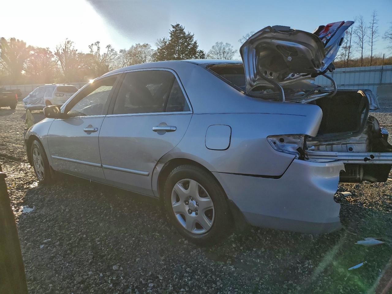 2004 HONDA ACCORD LX photo 4