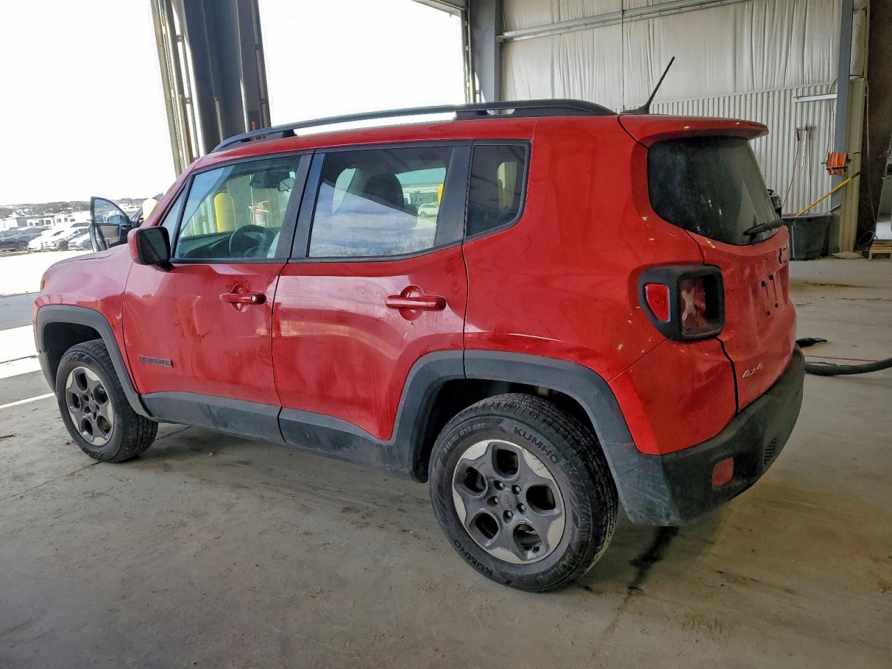 2015 JEEP RENEGADE LATITUDE photo 2