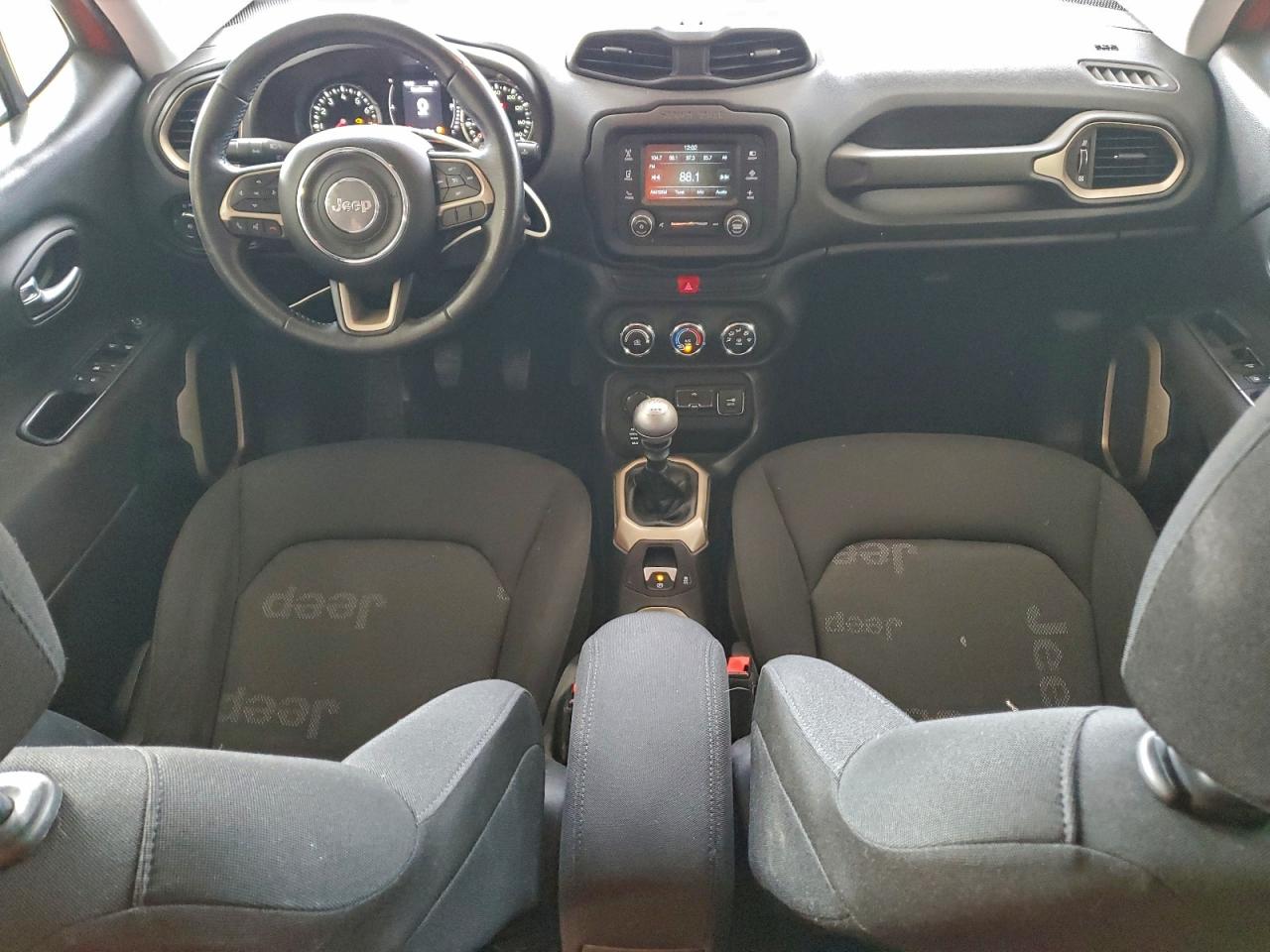 2015 JEEP RENEGADE LATITUDE photo 8