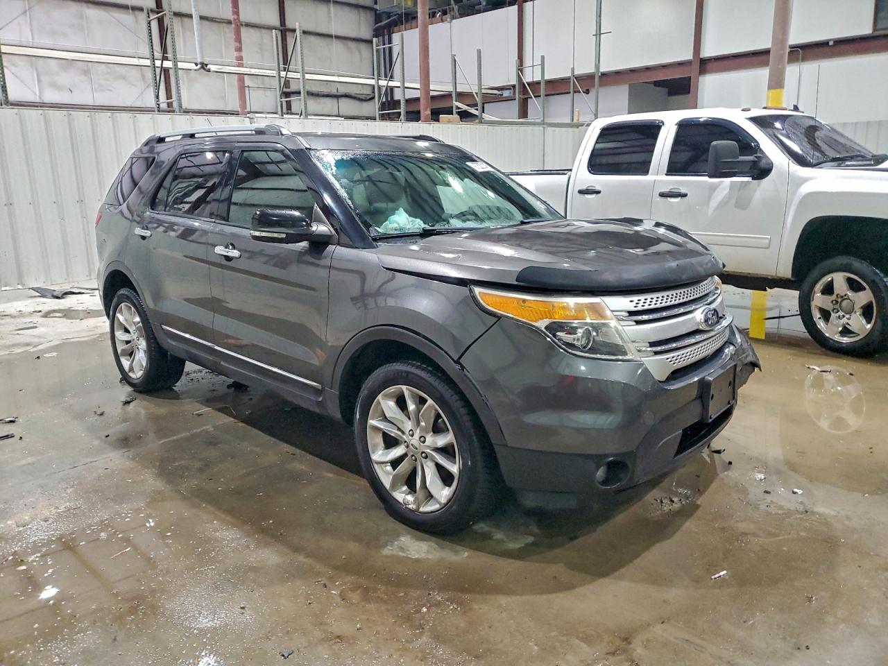 2015 FORD EXPLORER XLT photo 4