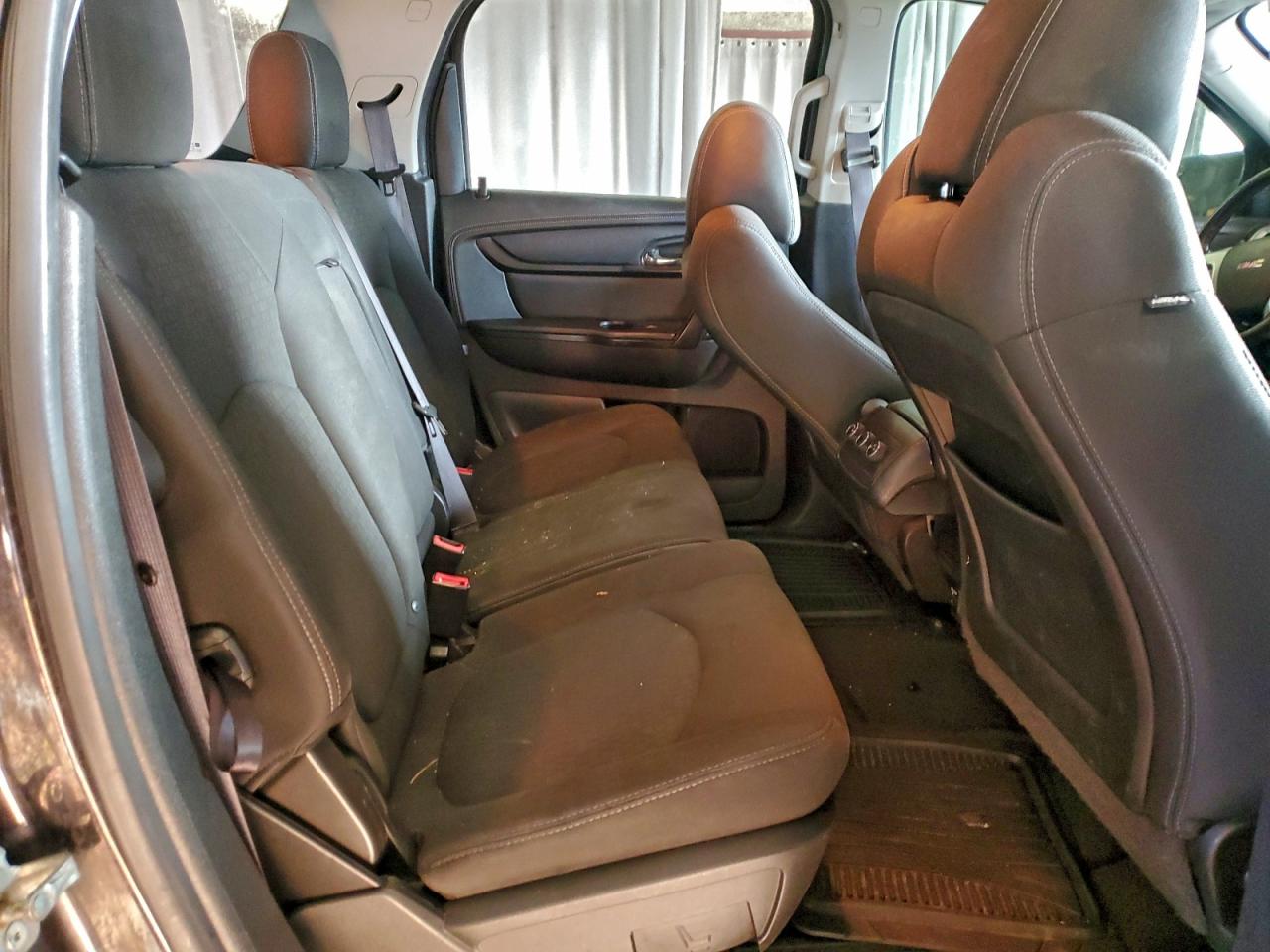 2014 GMC ACADIA SLE photo 31