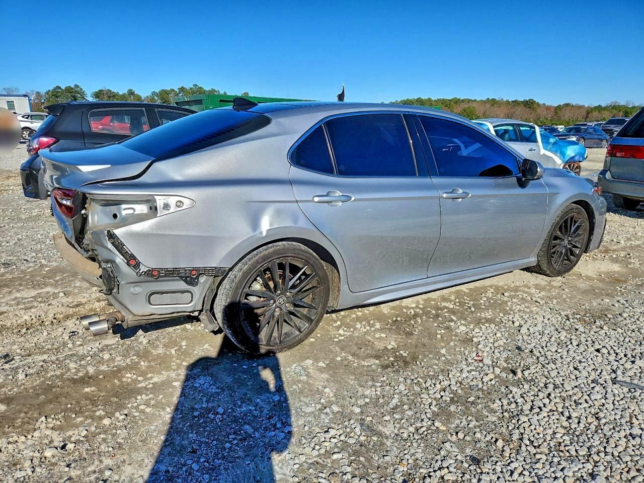 2021 TOYOTA CAMRY XSE photo 3
