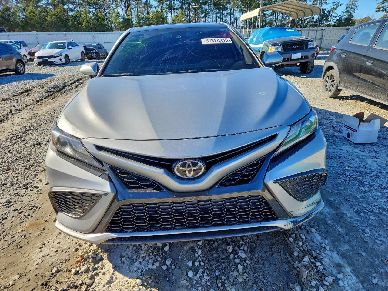 2021 TOYOTA CAMRY XSE photo 5