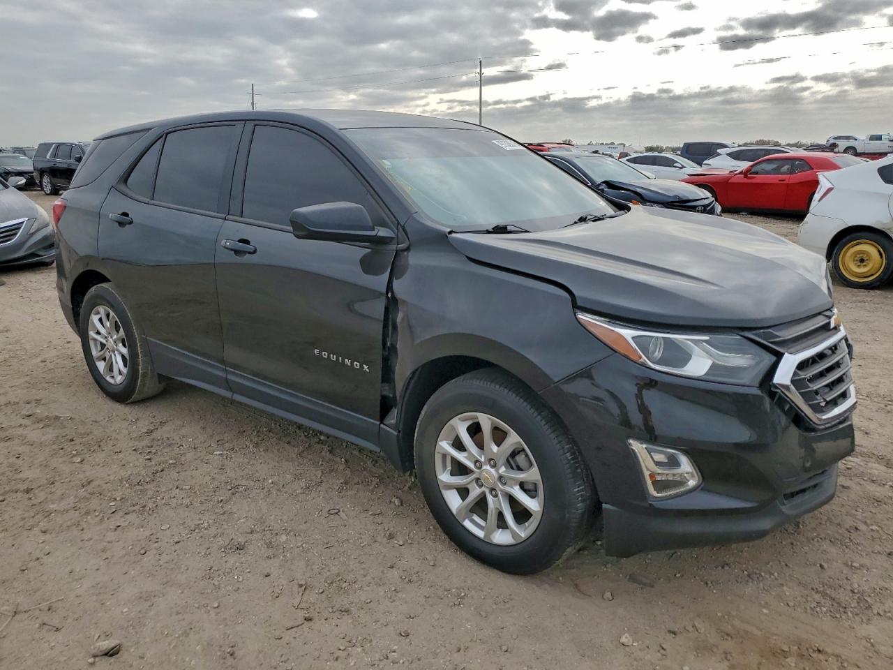 2020 CHEVROLET EQUINOX LS photo 4