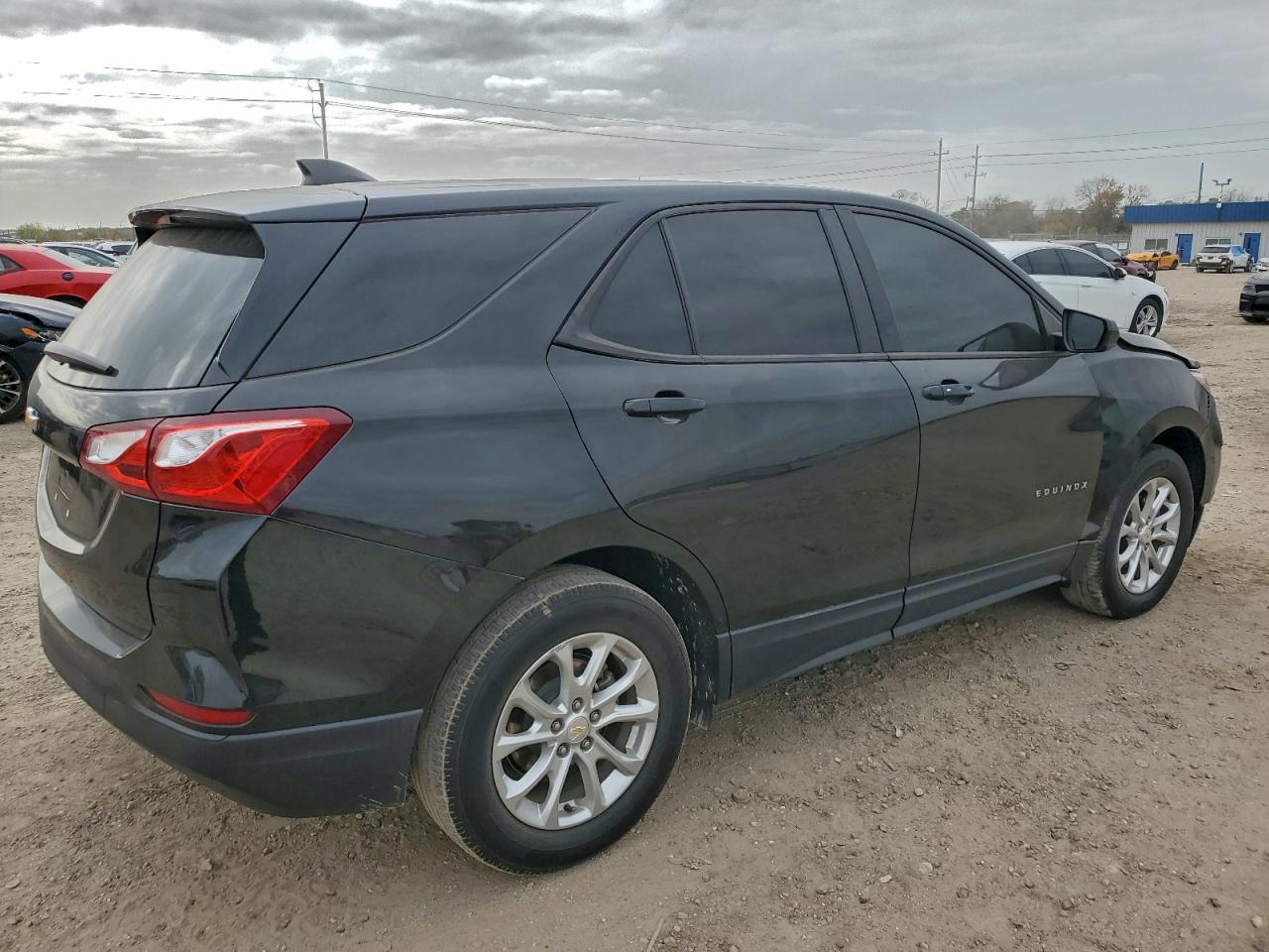 2020 CHEVROLET EQUINOX LS photo 3
