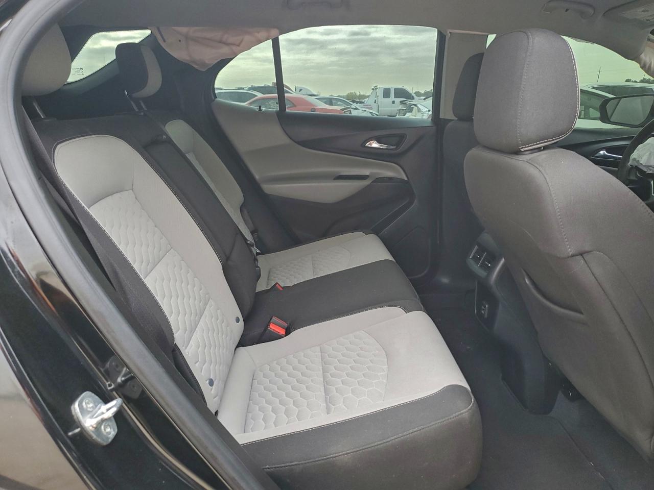 2020 CHEVROLET EQUINOX LS photo 11
