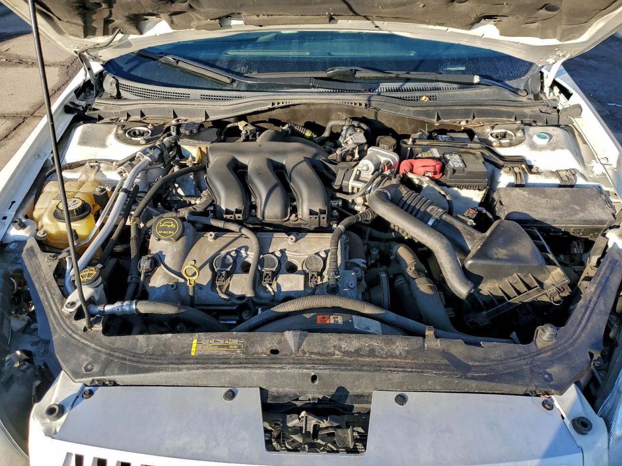 2009 MERCURY MILAN photo 31