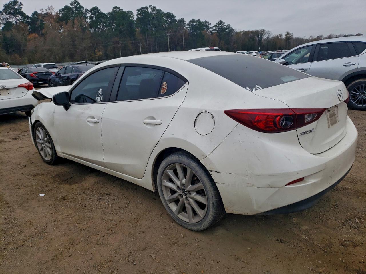 2017 MAZDA 3 TOURING photo 5