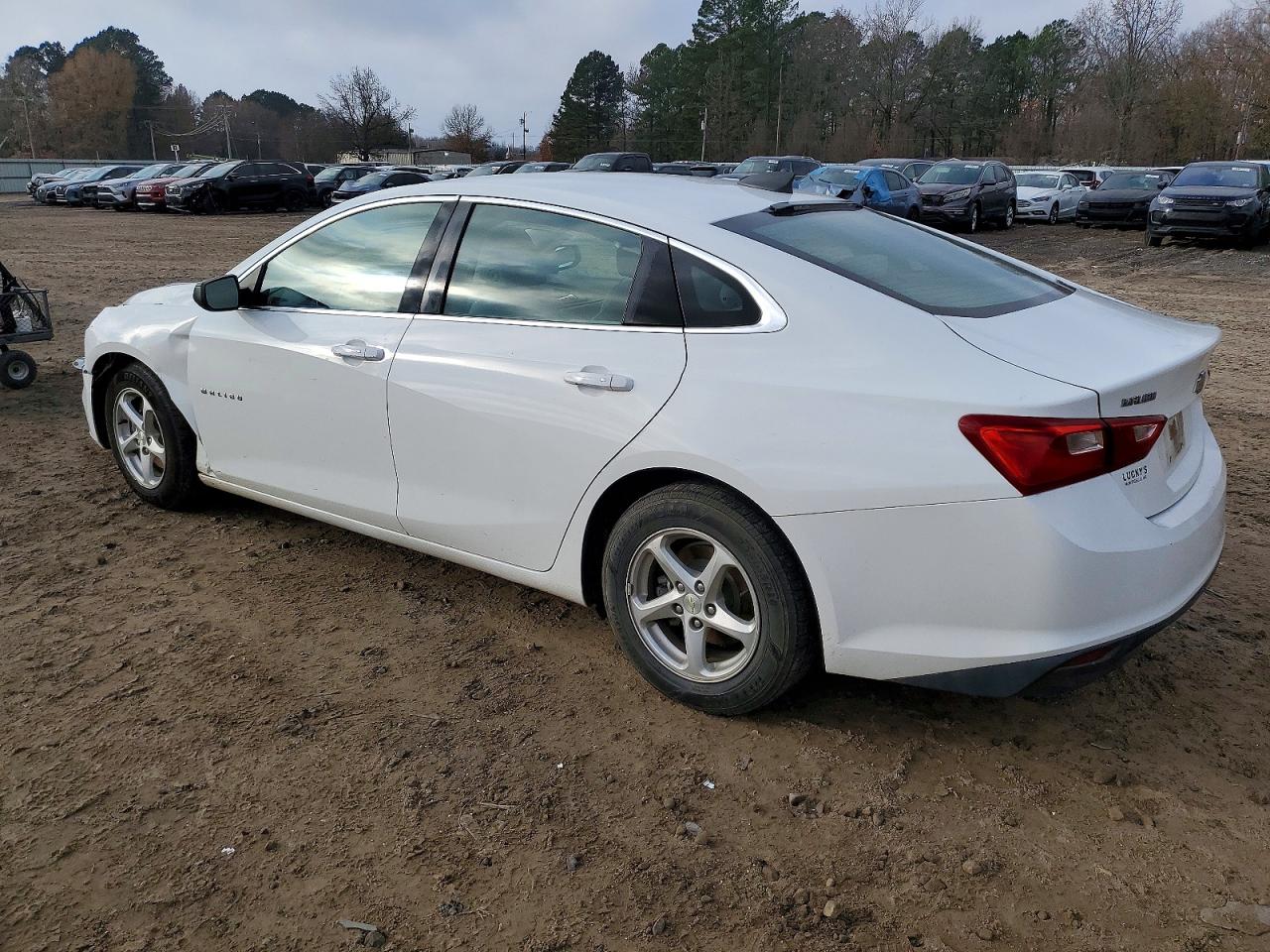 2017 CHEVROLET MALIBU LS photo 4