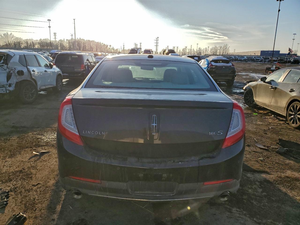2013 LINCOLN MKS photo 16