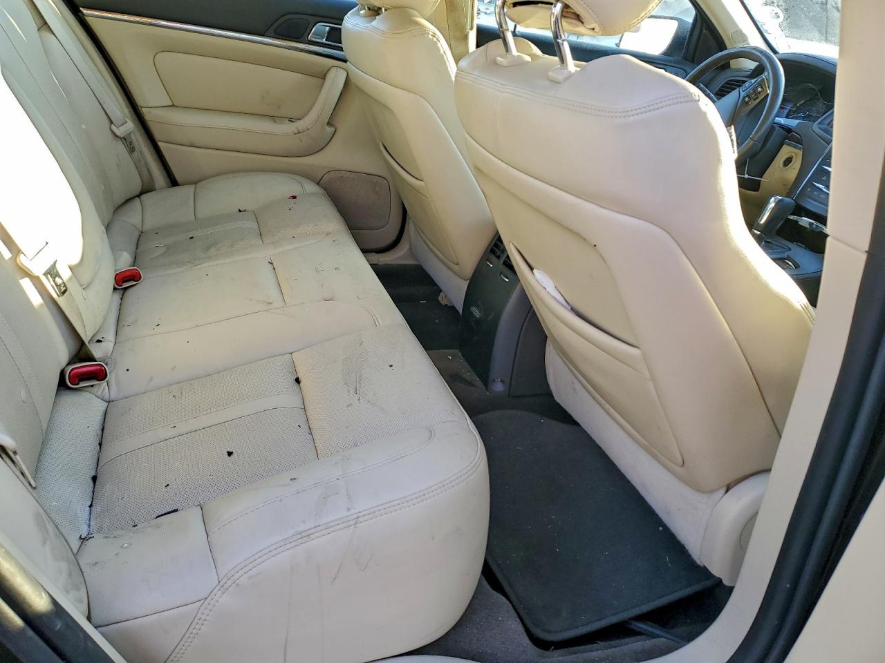 2013 LINCOLN MKS photo 28