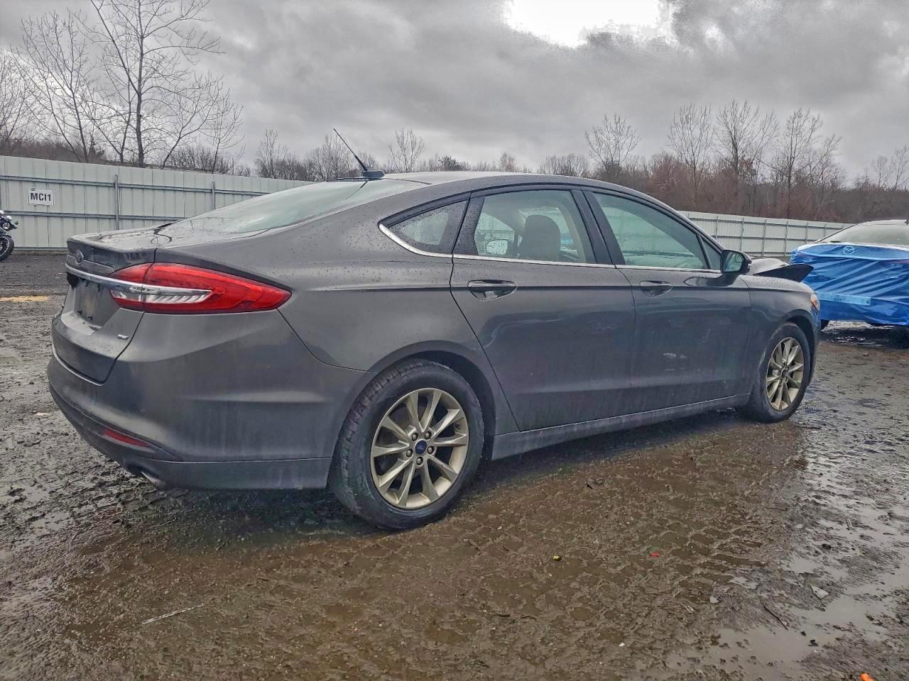 2017 FORD FUSION SE photo 7