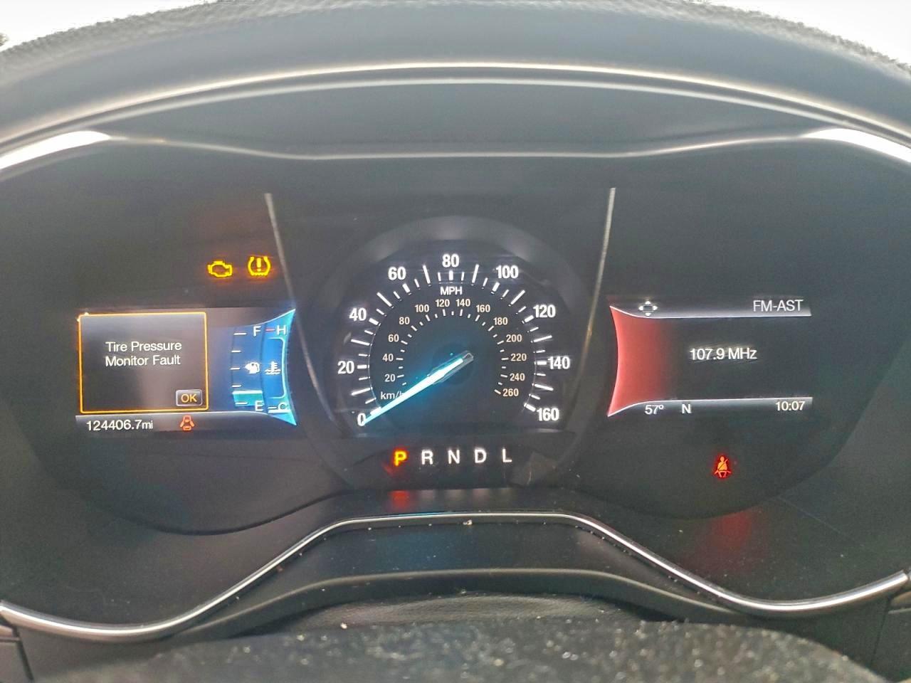 2017 FORD FUSION SE photo 25