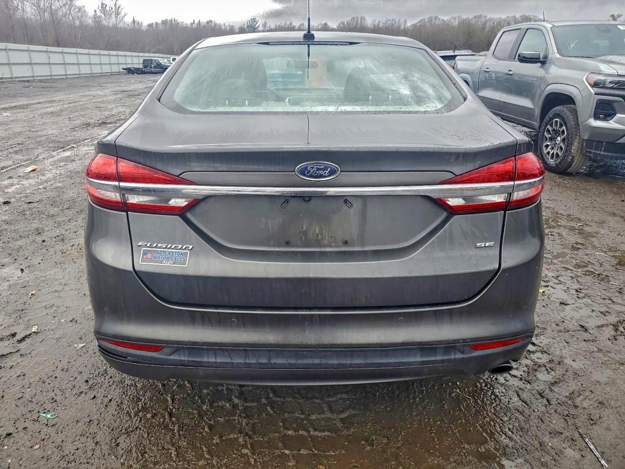 2017 FORD FUSION SE photo 16