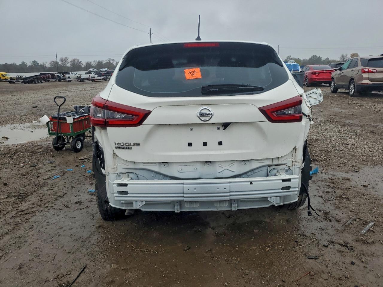 2020 NISSAN ROGUE SPORT S photo 11