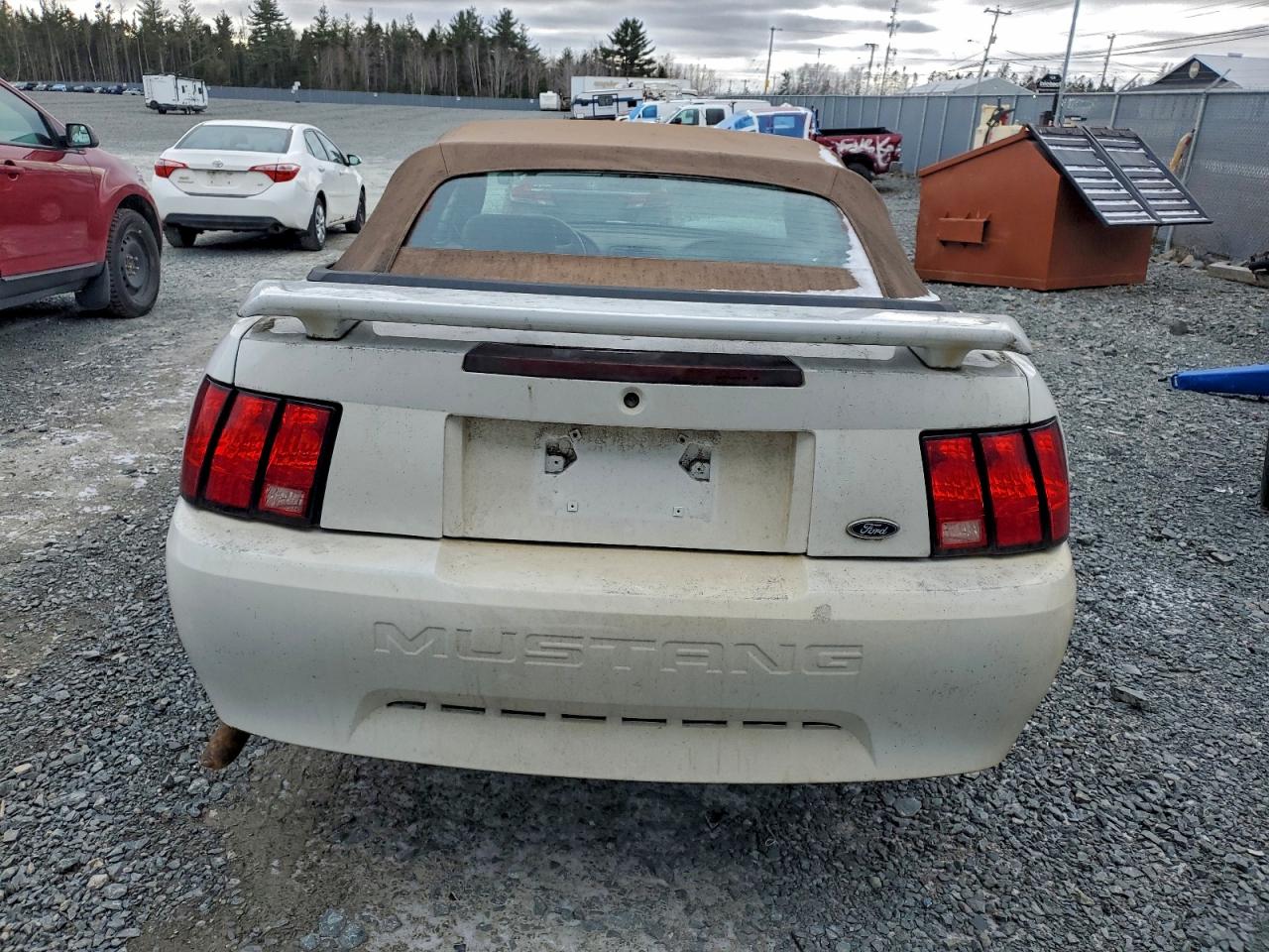 2004 FORD MUSTANG photo 6