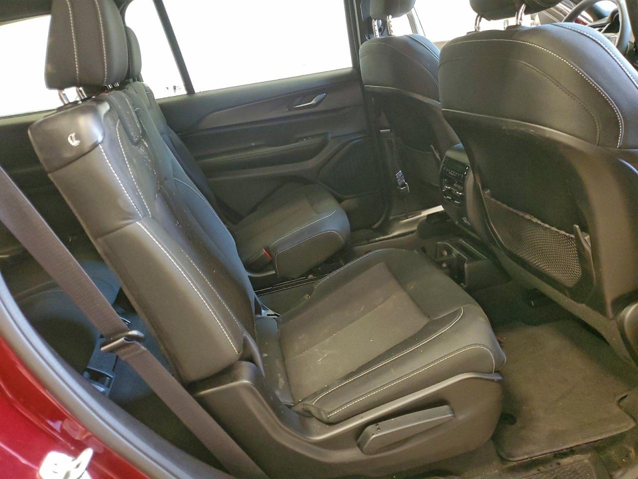2024 JEEP GRAND CHEROKEE L LAREDO photo 11