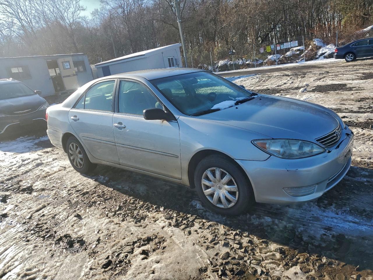 2005 TOYOTA CAMRY LE photo 7