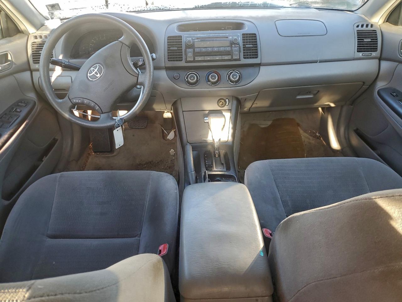 2005 TOYOTA CAMRY LE photo 15