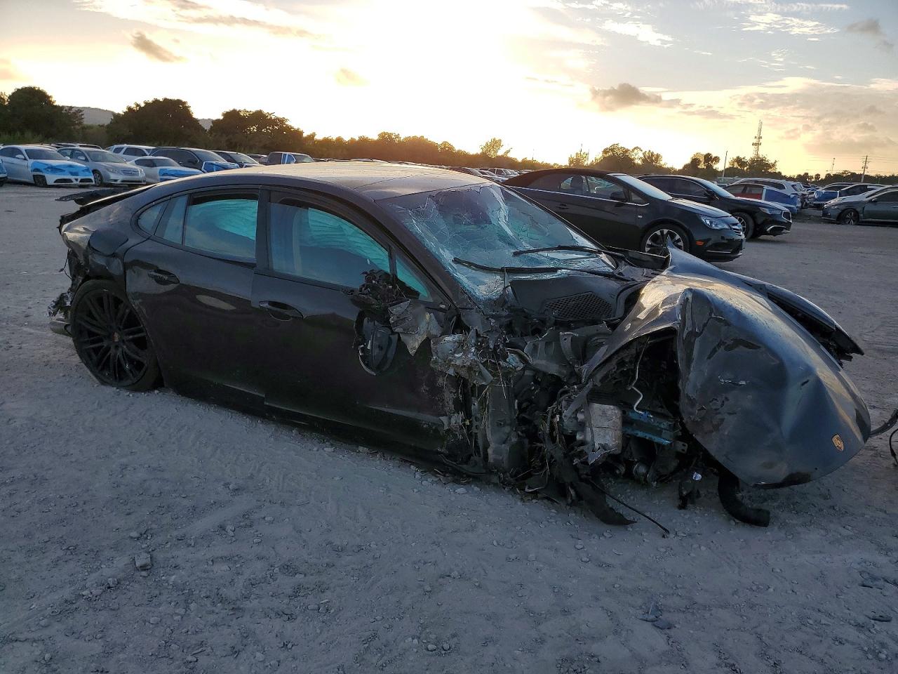2018 PORSCHE PANAMERA 4 photo 4