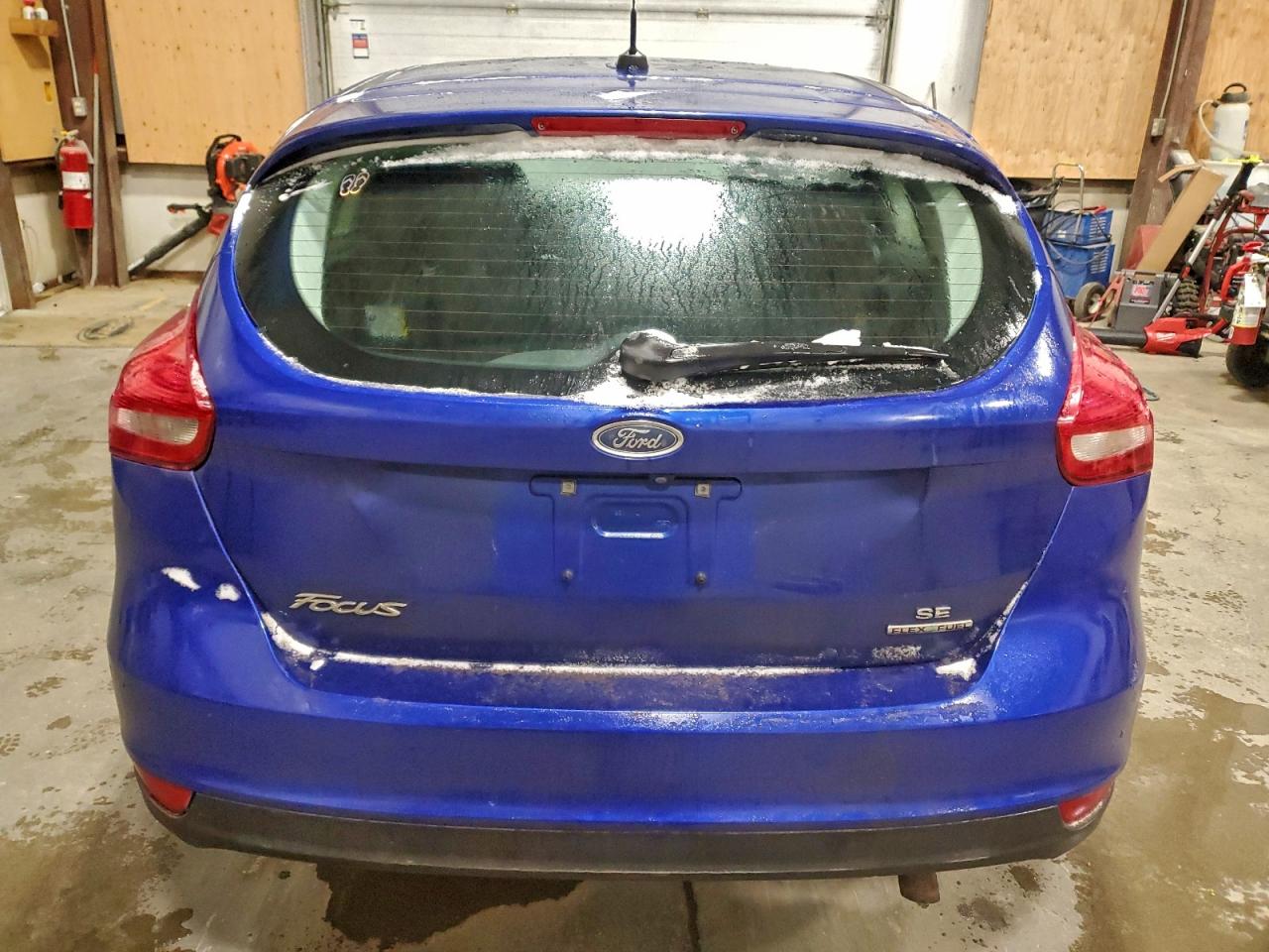 2015 FORD FOCUS SE photo 6