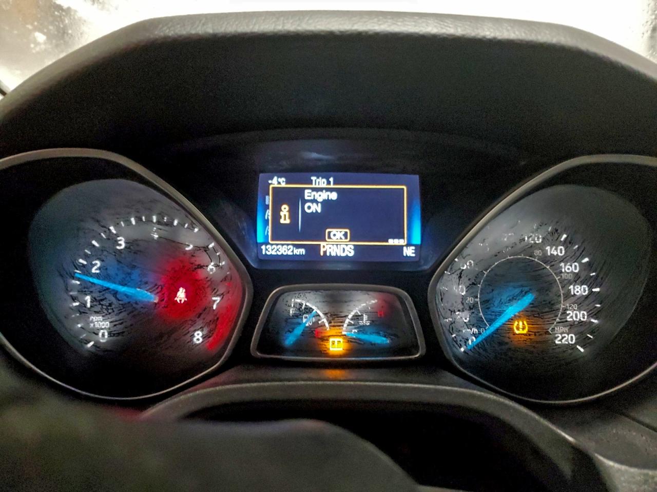 2015 FORD FOCUS SE photo 9