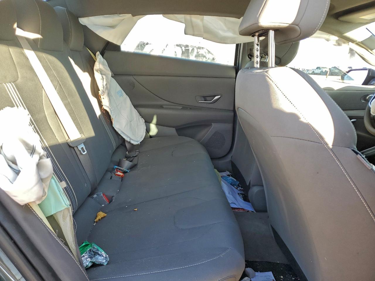 2024 HYUNDAI ELANTRA SEL photo 19