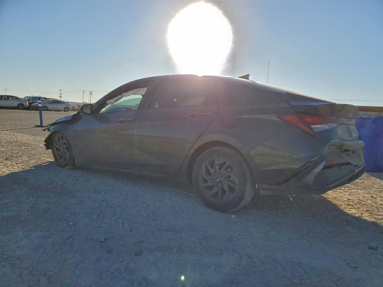 2024 HYUNDAI ELANTRA SEL photo 3