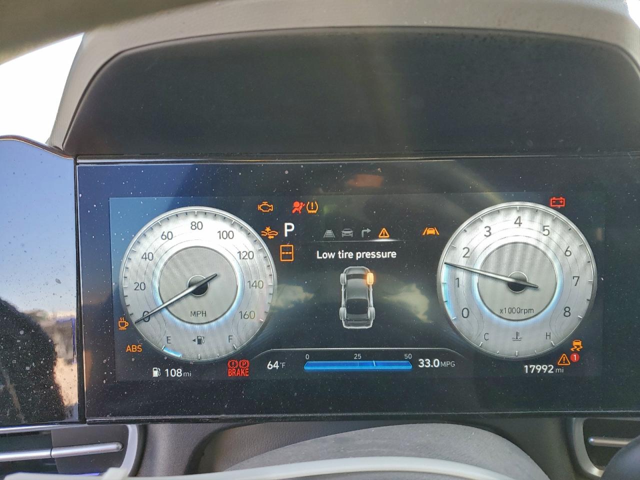 2024 HYUNDAI ELANTRA SEL photo 17