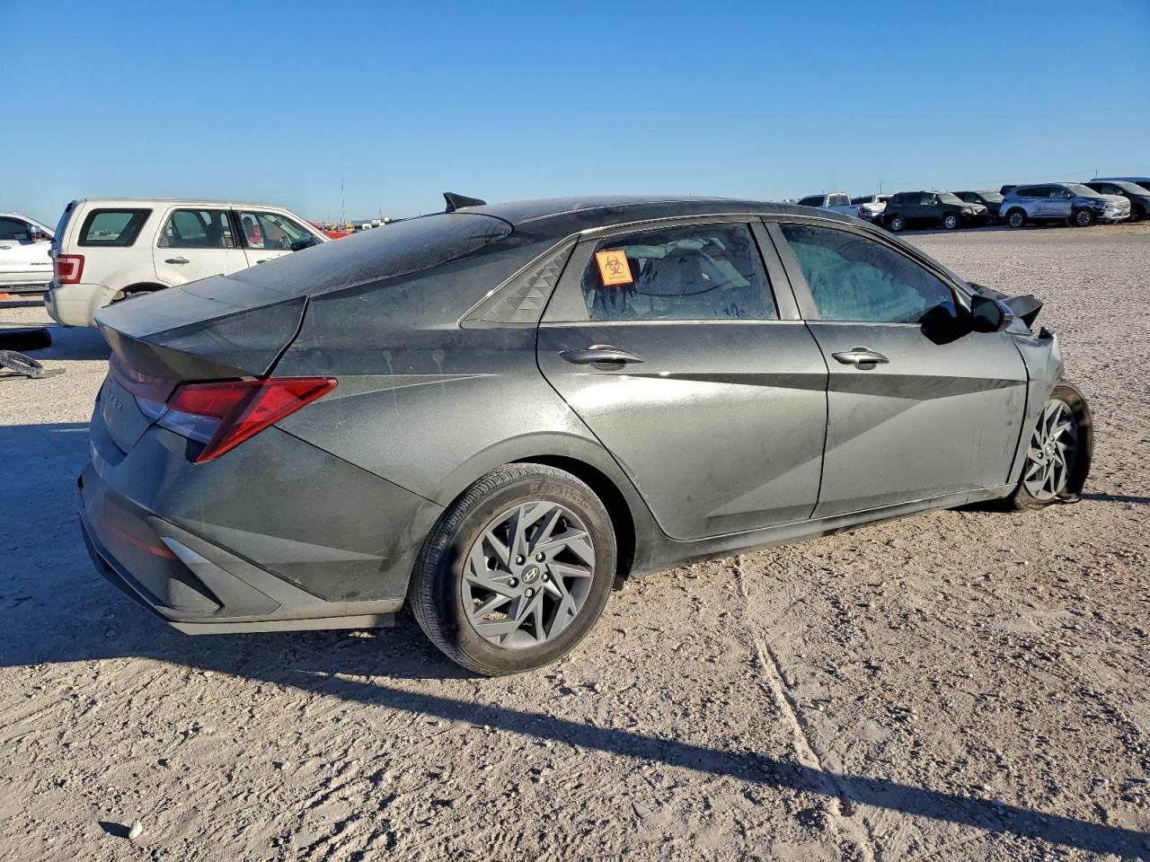 2024 HYUNDAI ELANTRA SEL photo 5
