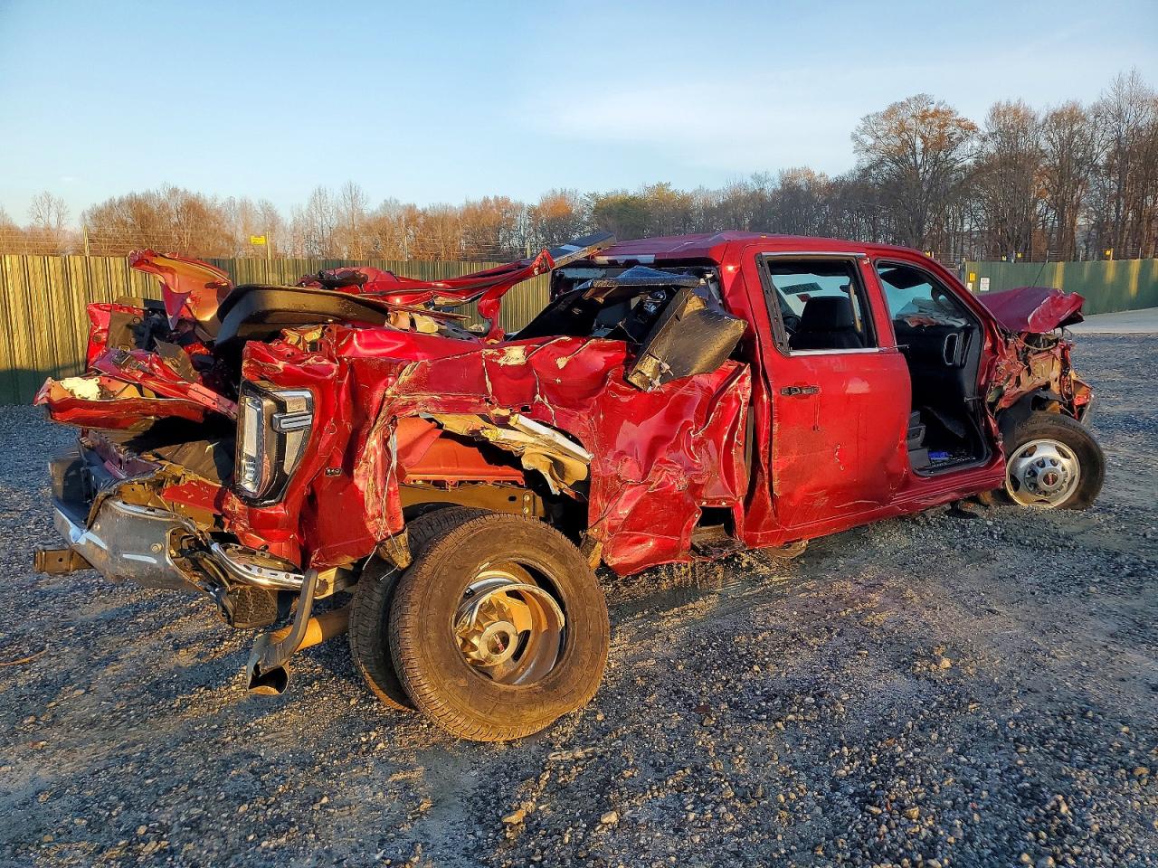 2021 GMC SIERRA K3500 SLT photo 5