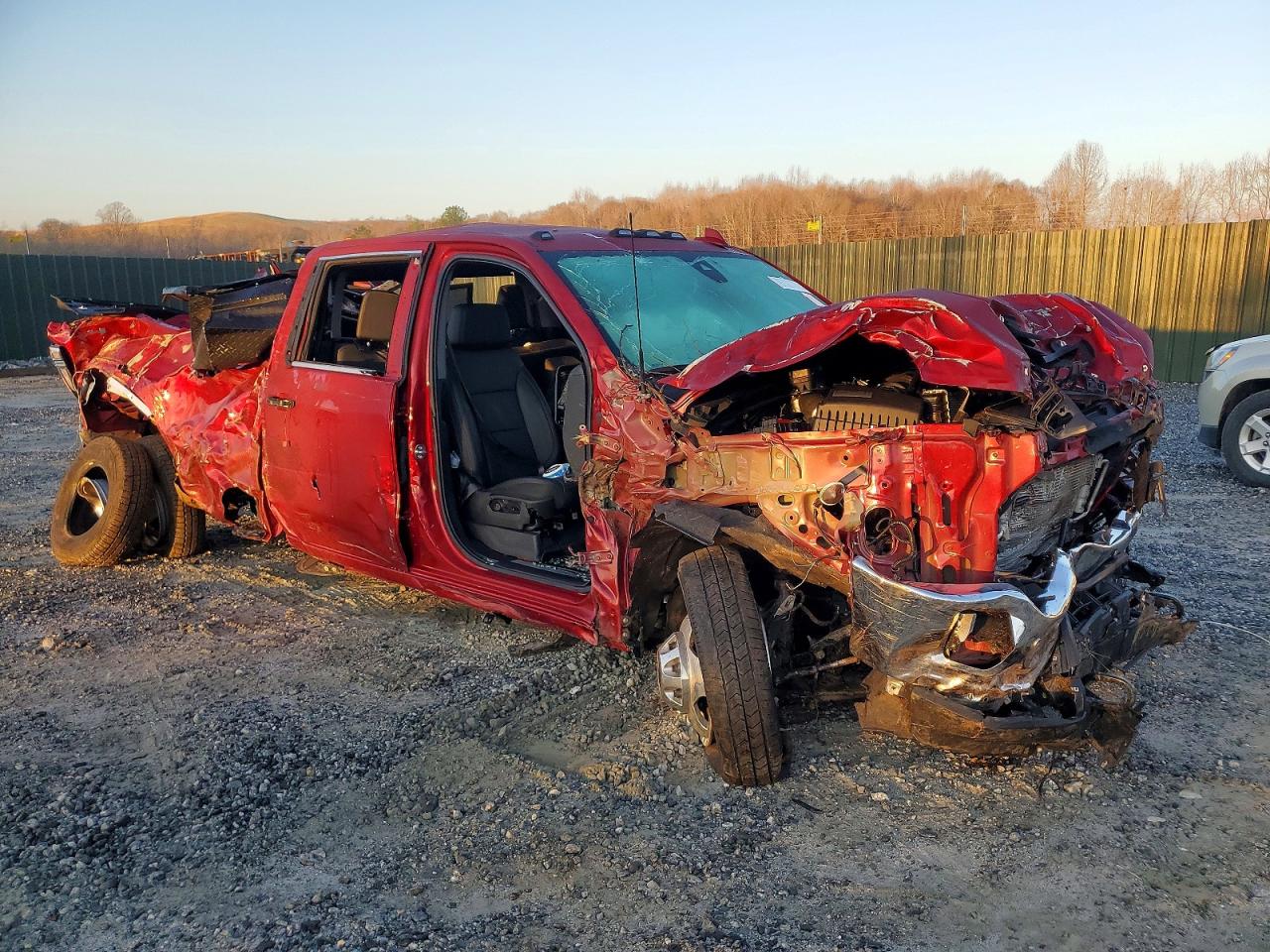 2021 GMC SIERRA K3500 SLT photo 7