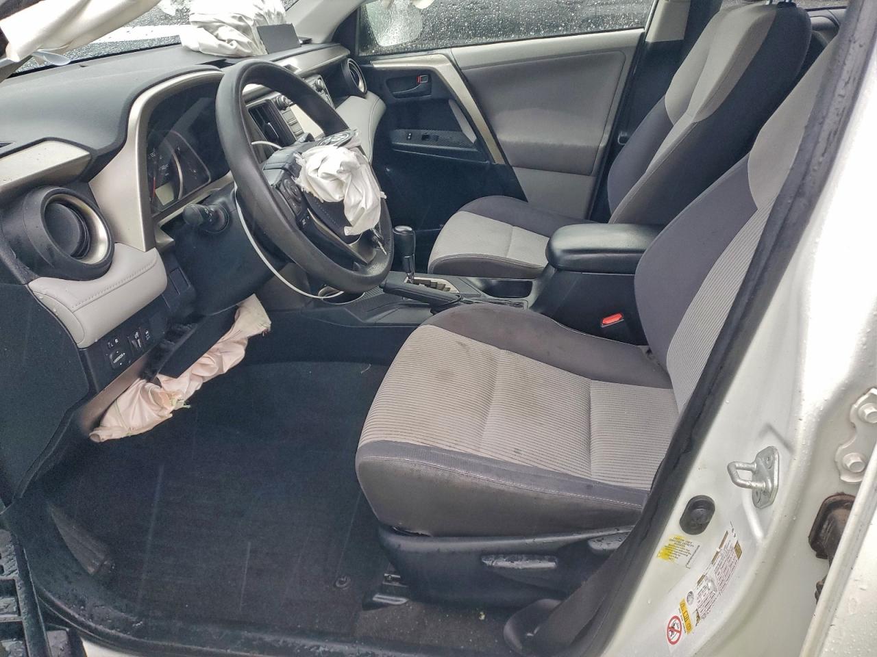 2013 TOYOTA RAV4 XLE photo 7