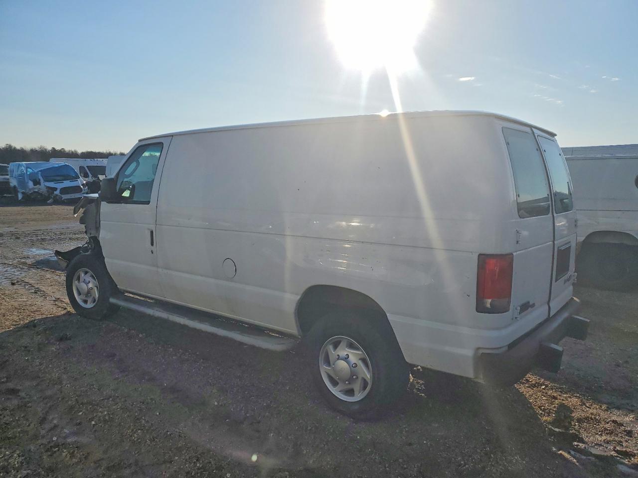 2014 FORD E250 DELIVERY VAN photo 2