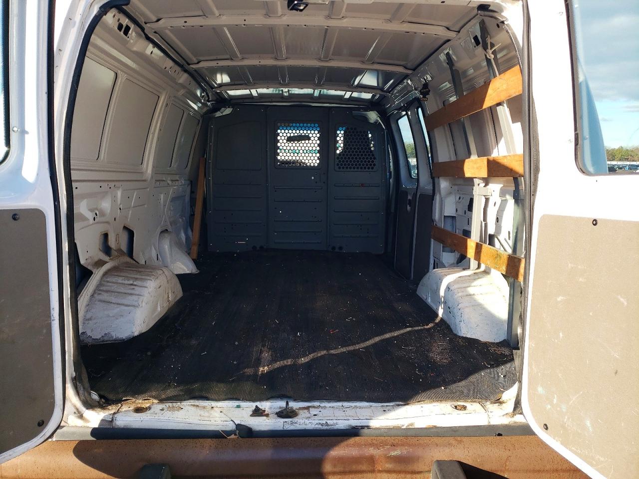 2014 FORD E250 DELIVERY VAN photo 10