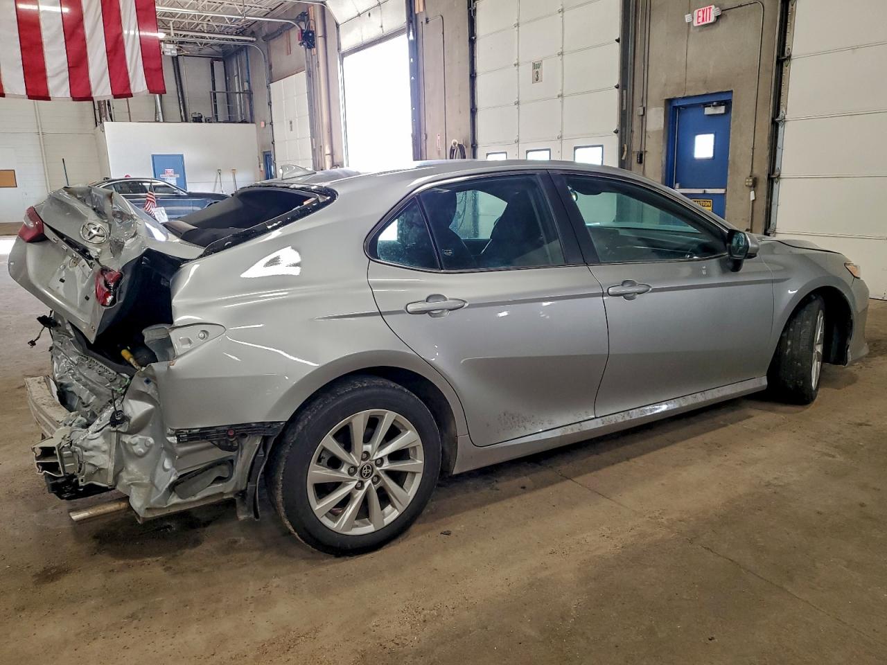 2024 TOYOTA CAMRY LE photo 3