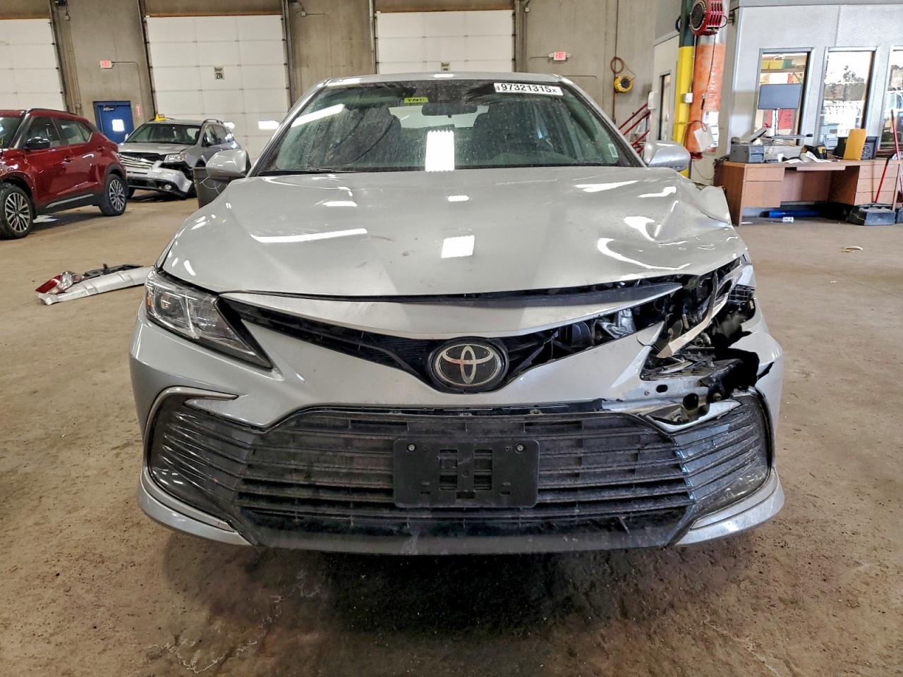 2024 TOYOTA CAMRY LE photo 5