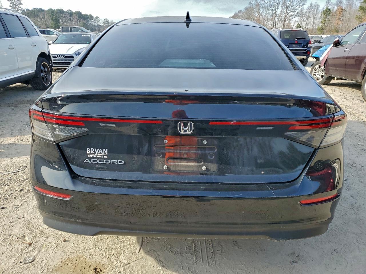 2024 HONDA ACCORD EX photo 11