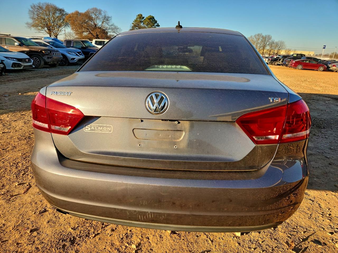 2015 VOLKSWAGEN PASSAT S photo 6